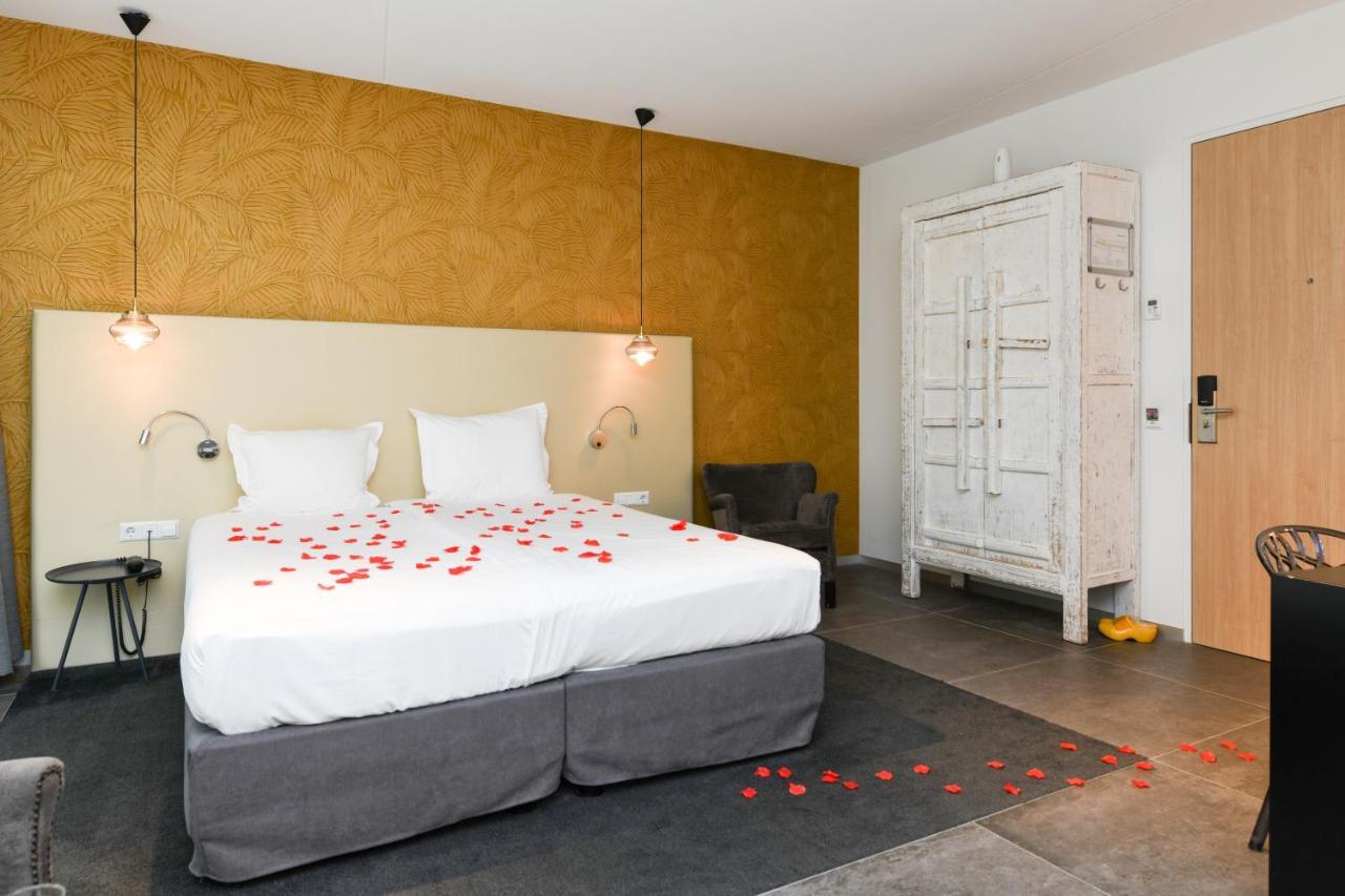 Hotel De Roode Schuur Nijkerk Bagian luar foto