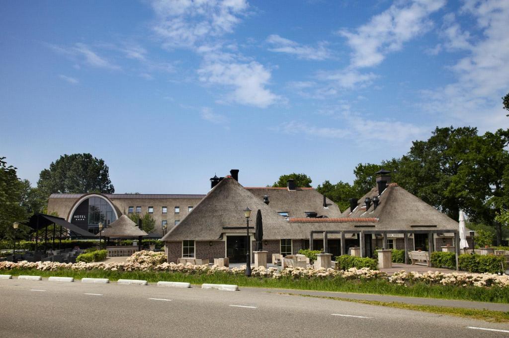 Hotel De Roode Schuur Nijkerk Bagian luar foto